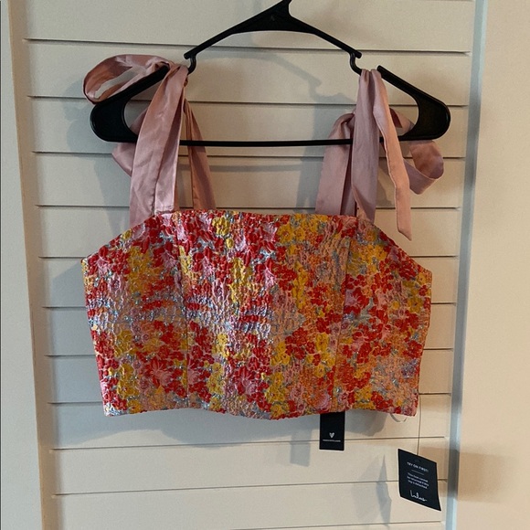 Lulus Tops - Lulus Floral Tie Crop Tank Size L NWT
